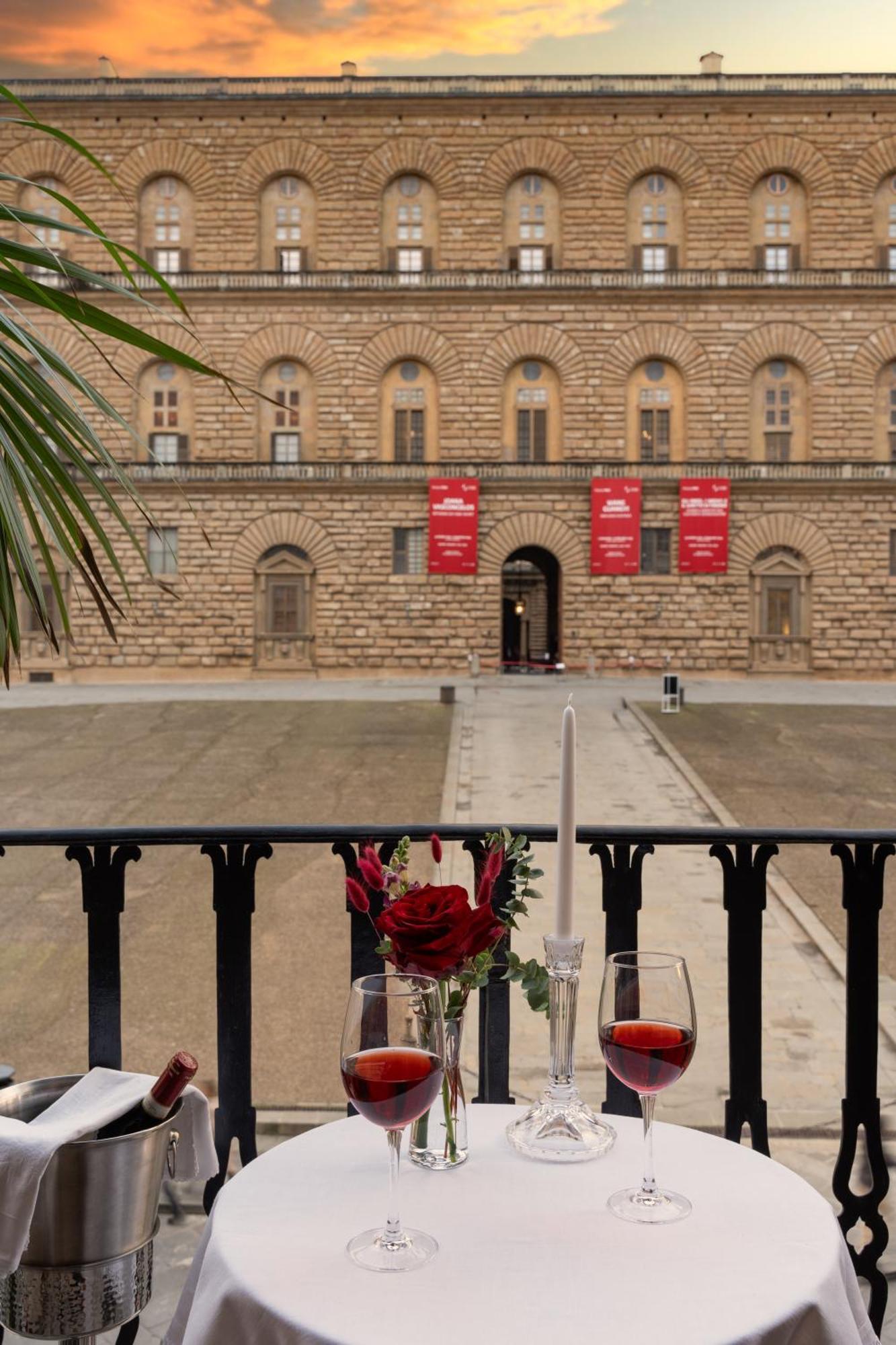 Piazza Pitti Palace - Residenza D'Epoca Флоренція Екстер'єр фото