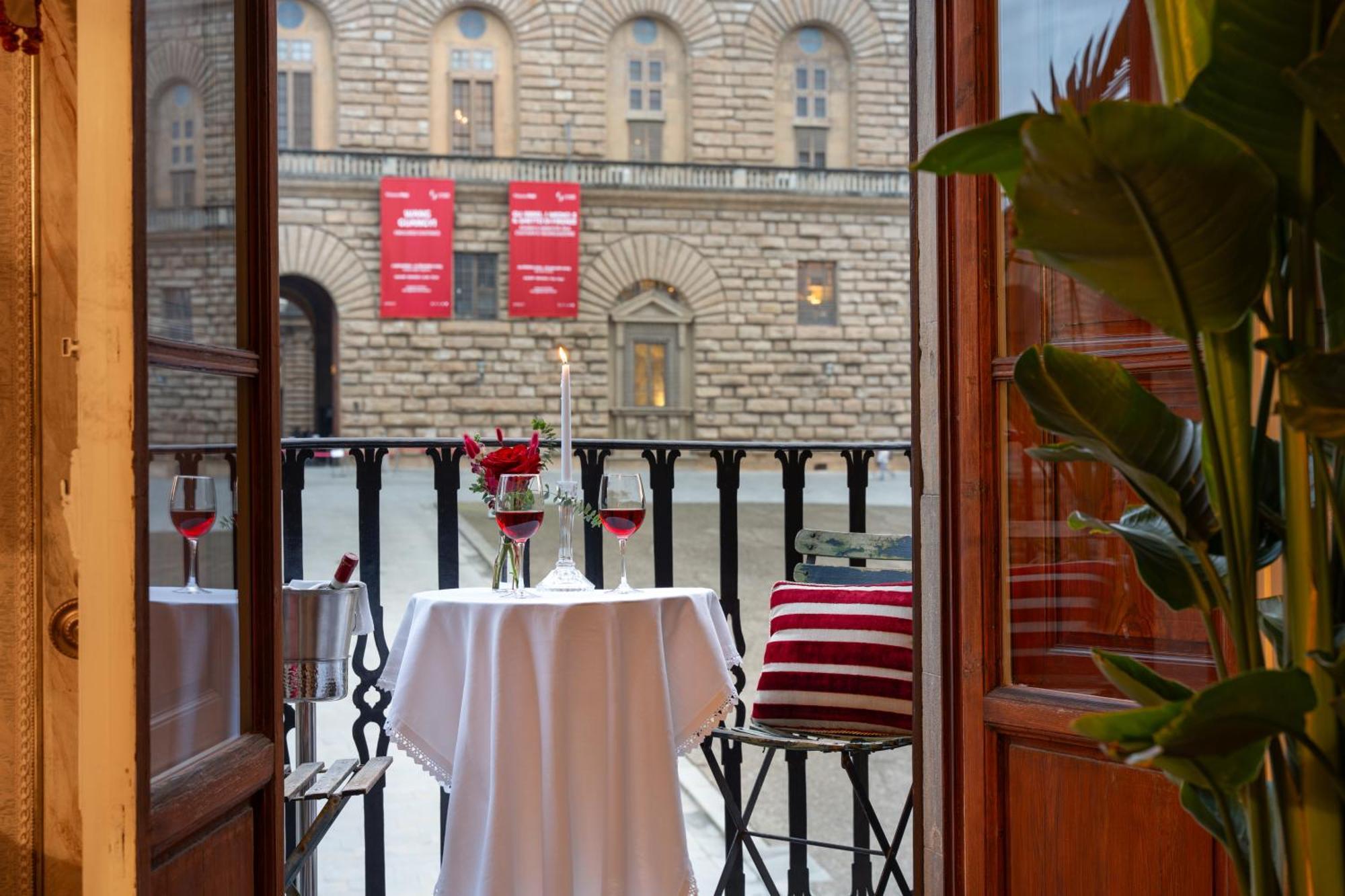 Piazza Pitti Palace - Residenza D'Epoca Флоренція Екстер'єр фото